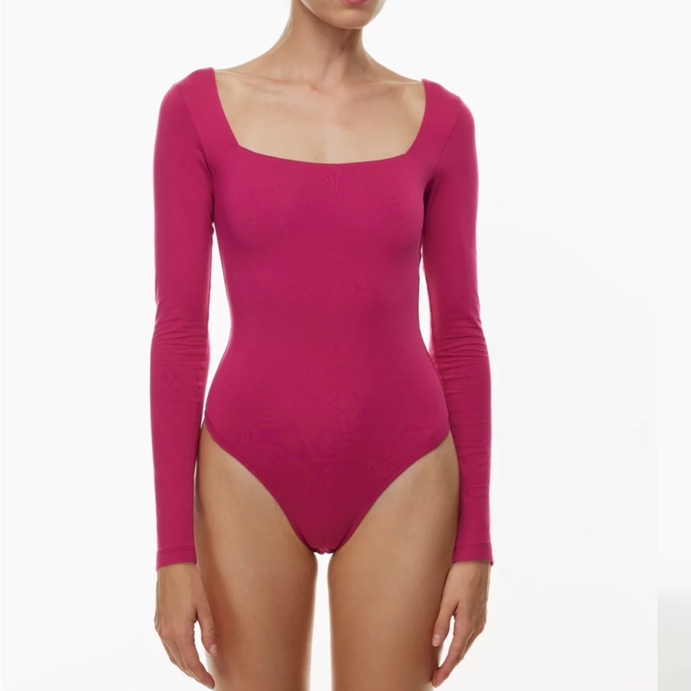 ARTIZIA BABATON contour square neck long sleeve bodysuit